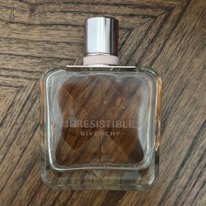 Givenchy Irresistible Eau de Parfum